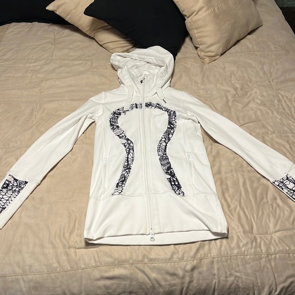 Lululemon Stride Jacket *Brushed White / White Black Glacier Lace Size 2 - Picture 7 of 13
